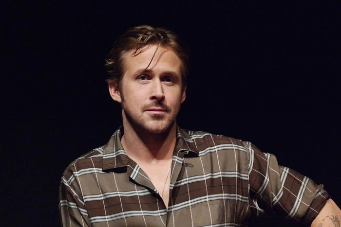 Ryan Gosling – Retro slick-back, bleach-blonde phases, Hair Style and Face Shape